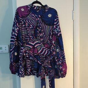 Aiye High-neck Long Sleeve Peplum Blouse